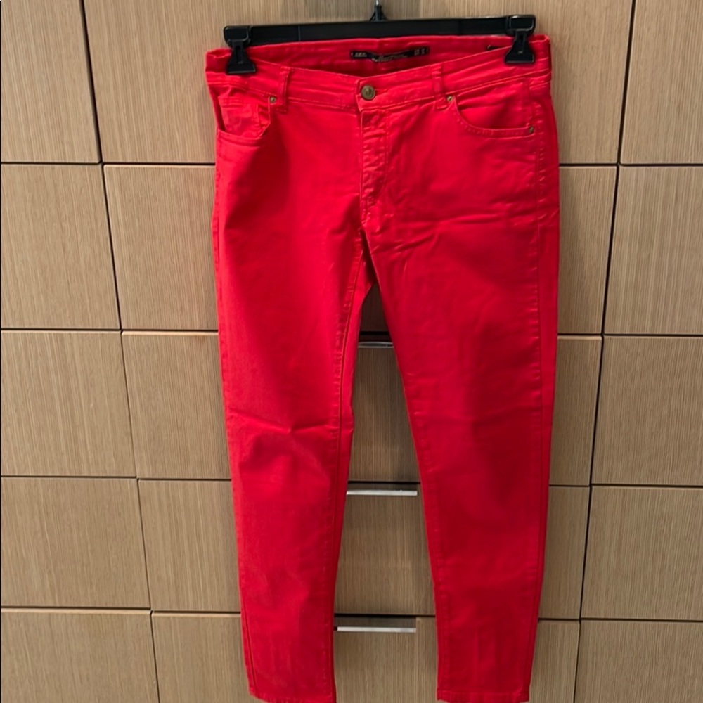 Red pants size 6 Zara